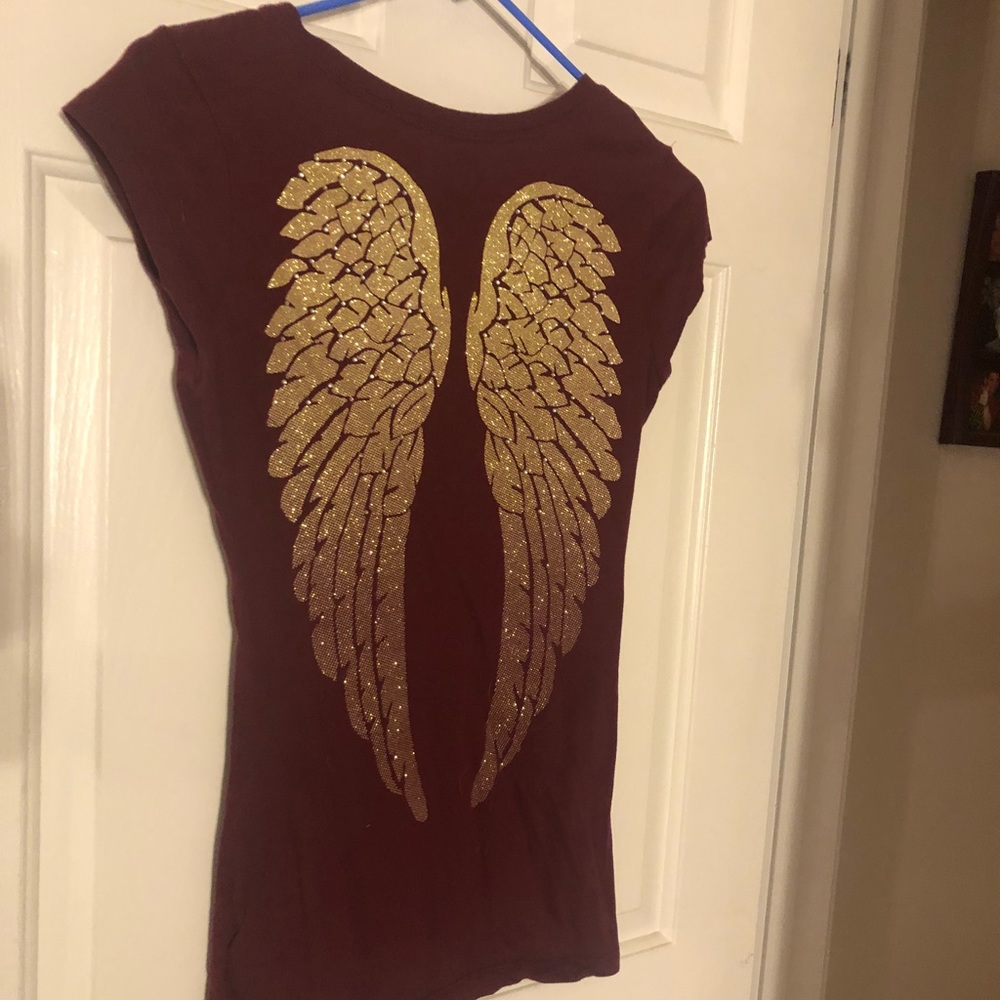 Maroon G by Guess shirt with Gold sparkle wings-M